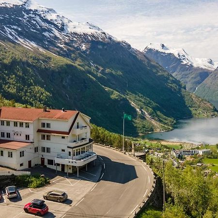 Hotel Utsikten - By Classic Norway Hotels Geiranger Exterior photo