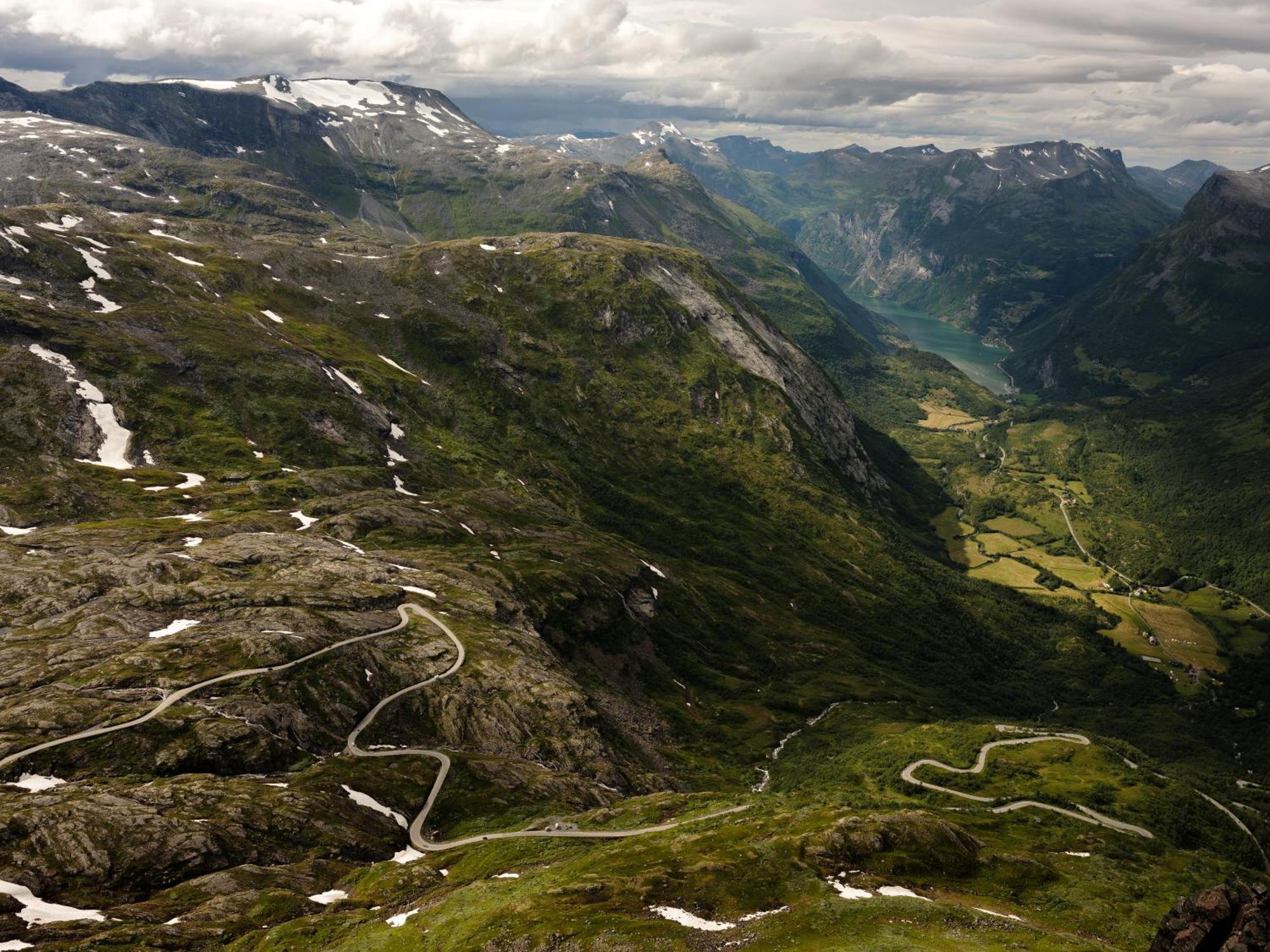 Hotel Utsikten - By Classic Norway Hotels Geiranger Exterior photo