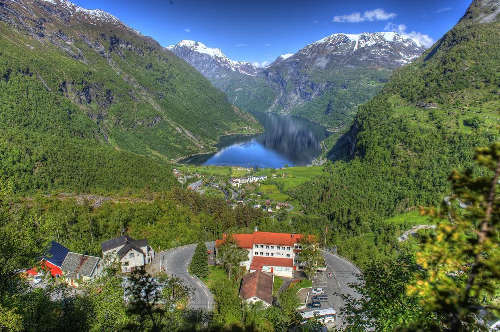 Hotel Utsikten - By Classic Norway Hotels Geiranger Exterior photo